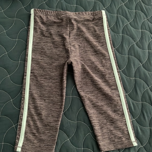 Adidas Sporty capri pant - charcoal grey and mint stripe - Picture 4 of 5